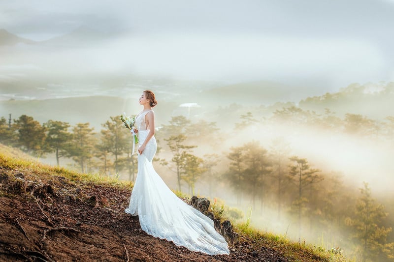 Bride with Bouquet Image
